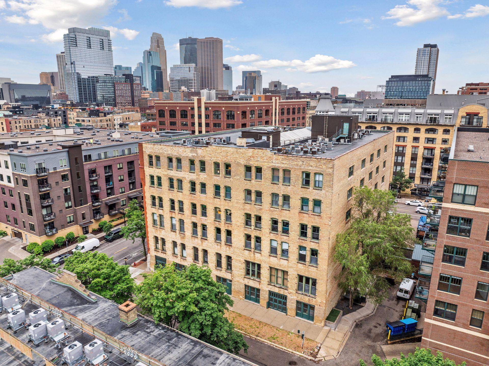 Minneapolis, MN 55401,400 N 1st ST #502