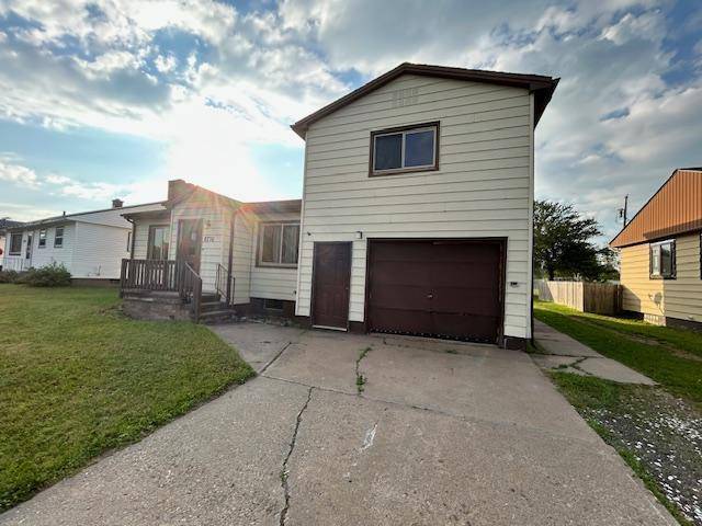 8776 Merritt Pl, Mountain Iron, MN 55768