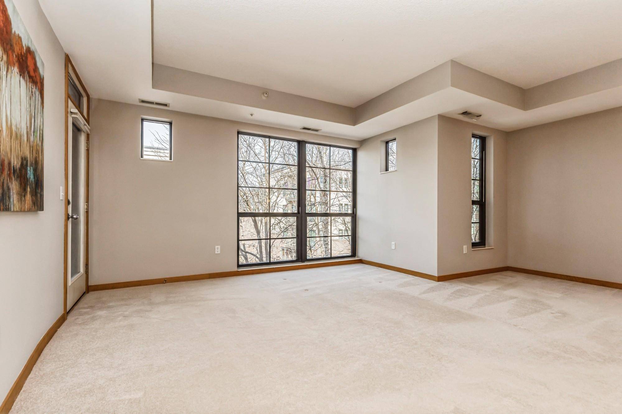 Saint Paul, MN 55114,2565 Franklin AVE #302