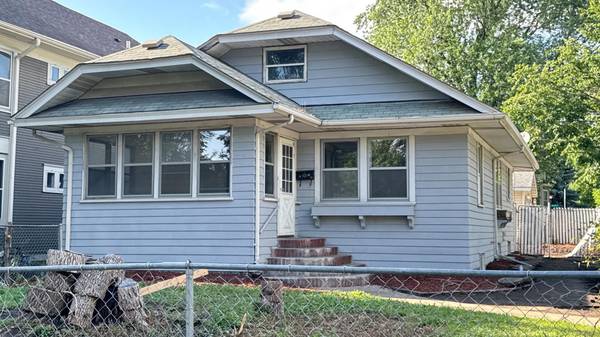 995 Wakefield AVE, Saint Paul, MN 55106