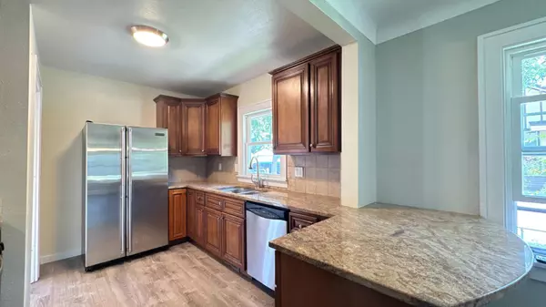 Saint Paul, MN 55106,995 Wakefield AVE