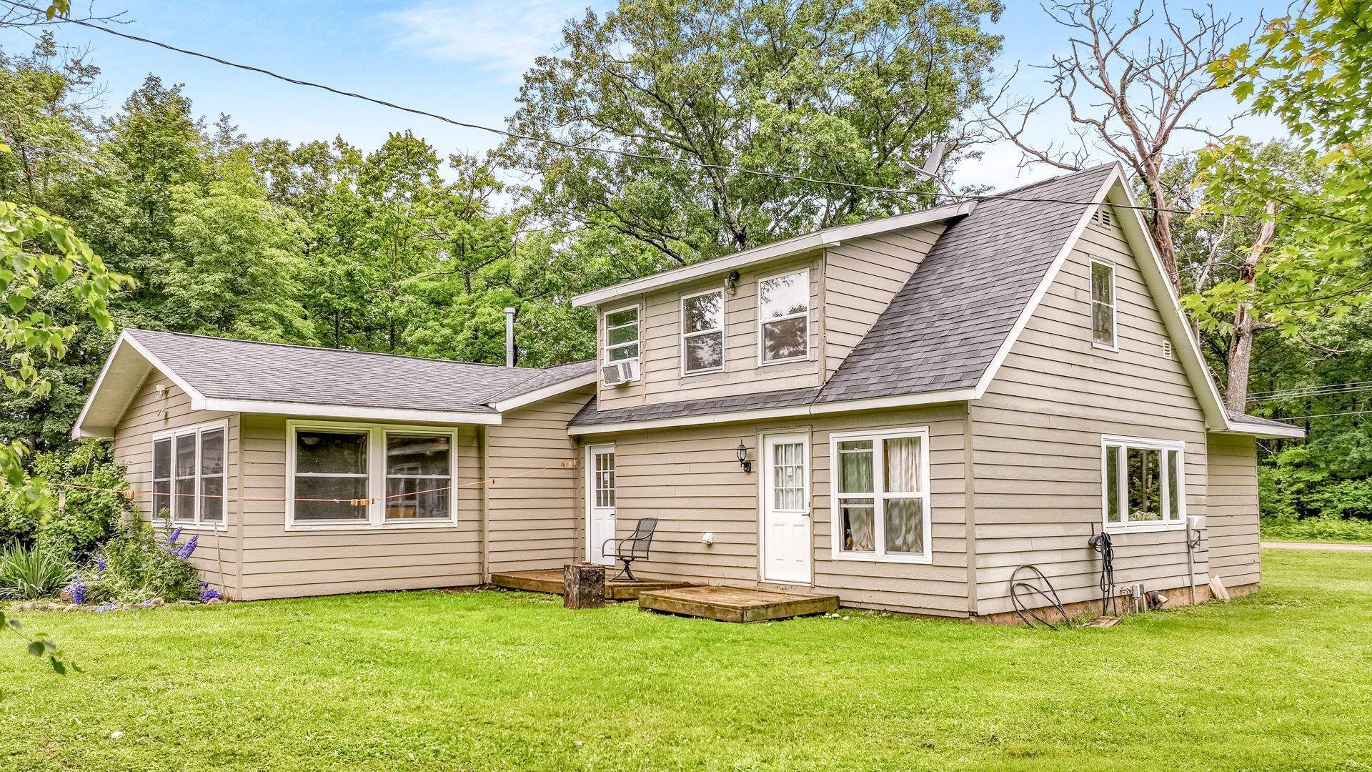 14645 W Chapel RD, Edgewater, WI 54817