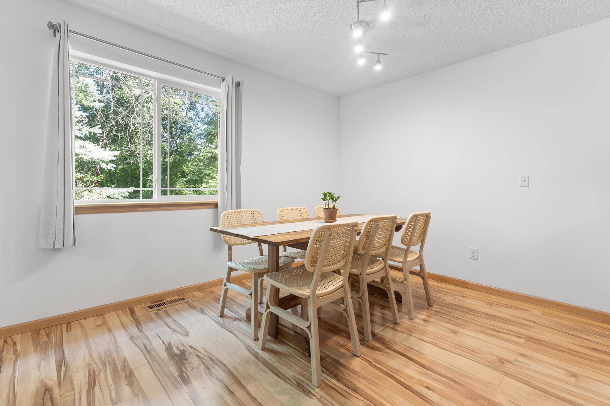 Savage, MN 55378,14939 Pinto LN