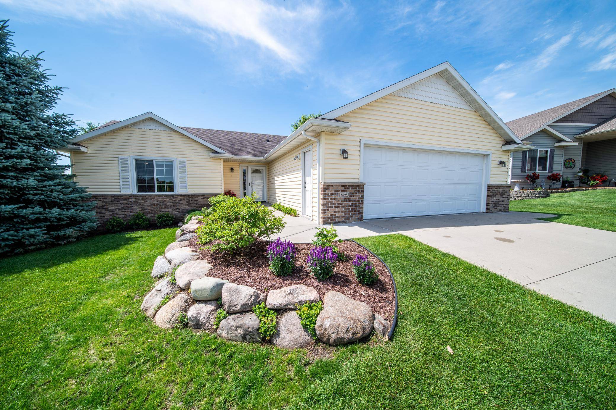 Rochester, MN 55901,5698 King Arthur RD NW