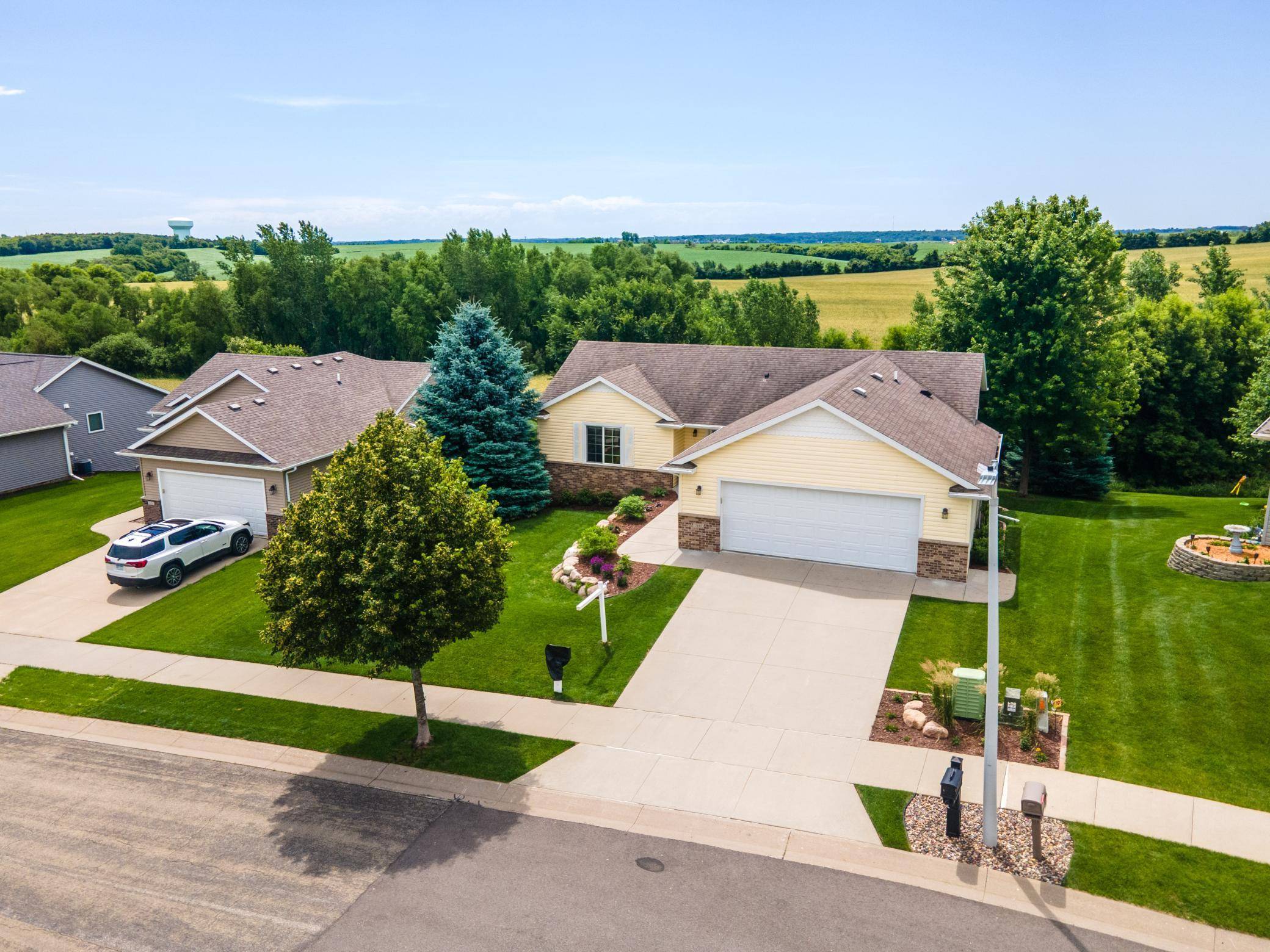 Rochester, MN 55901,5698 King Arthur RD NW