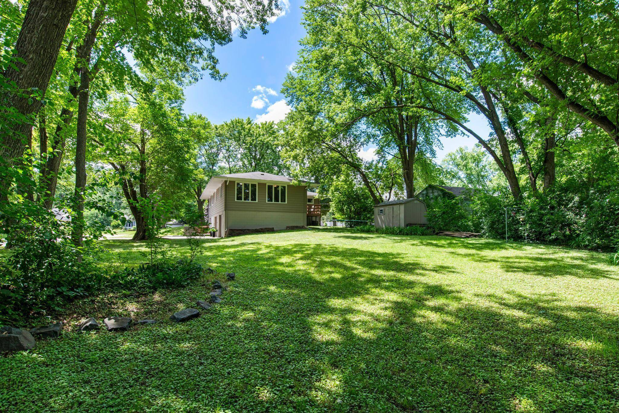 Arden Hills, MN 55112,1415 County Road E W