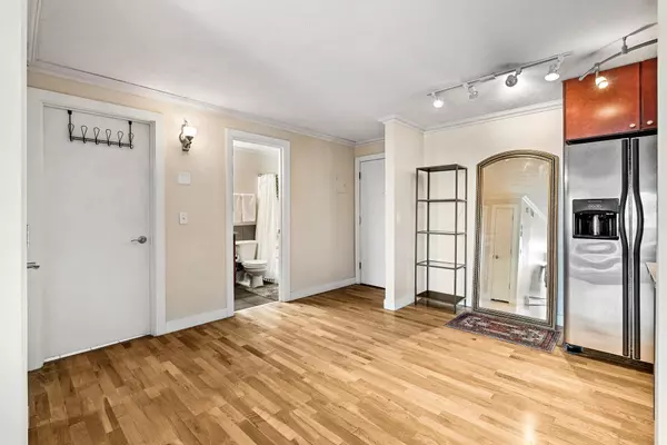 Minneapolis, MN 55410,2800 W 44th ST #608