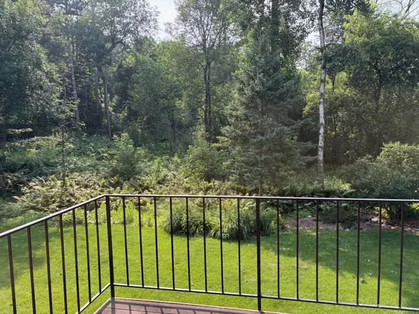 Vadnais Heights, MN 55127,3633 Oak Creek TER