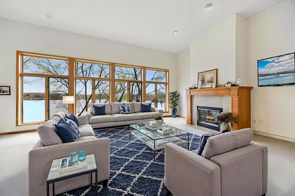 1181 12th AVE NW, New Brighton, MN 55112