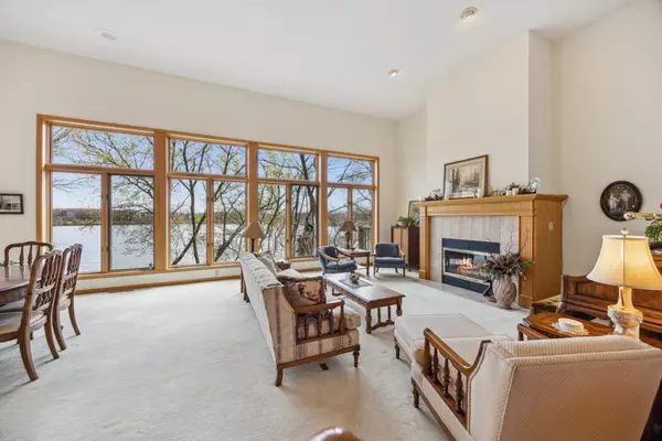New Brighton, MN 55112,1181 12th AVE NW
