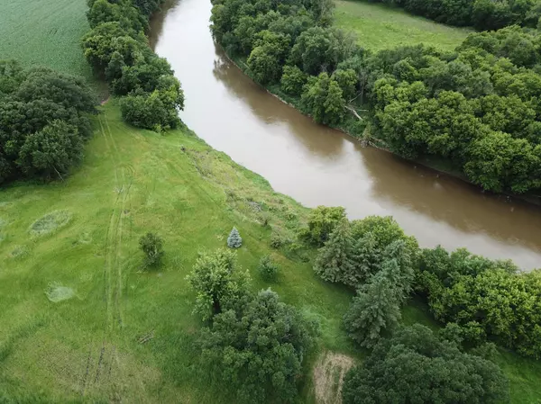 Moorhead, MN 56560,1019 100th AVE