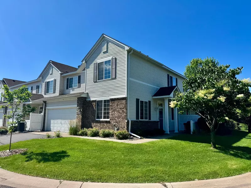 15656 Emerald DR N #10, Hugo, MN 55038