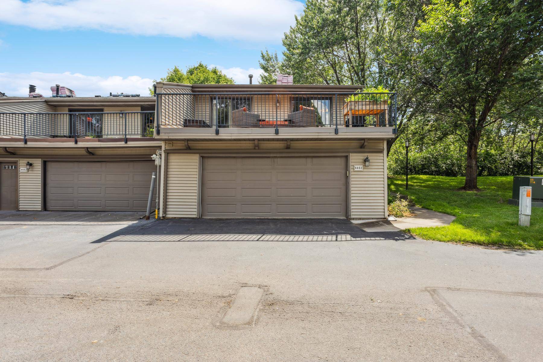Arden Hills, MN 55112,4463 Arden View CT