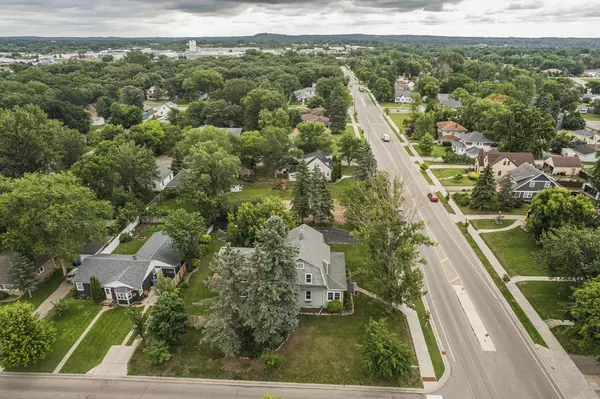 Detroit Lakes, MN 56501,320 Willow ST E