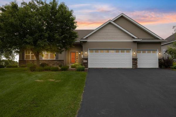 4869 Merganser DR, Minnetrista, MN 55375