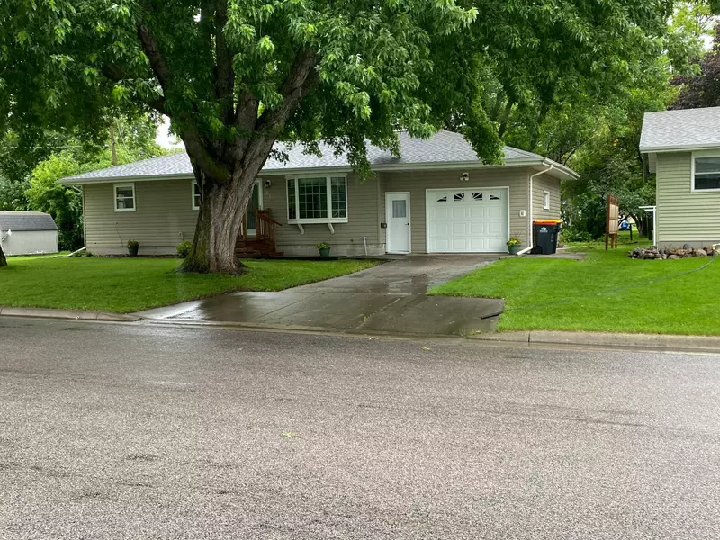 220 S 2nd ST, Bird Island, MN 55310