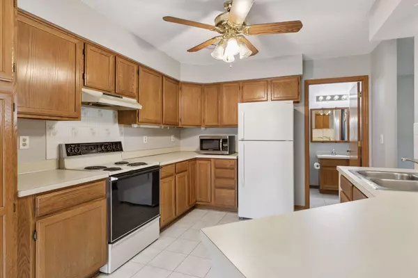 Oakdale, MN 55128,7018 19th ST N #1