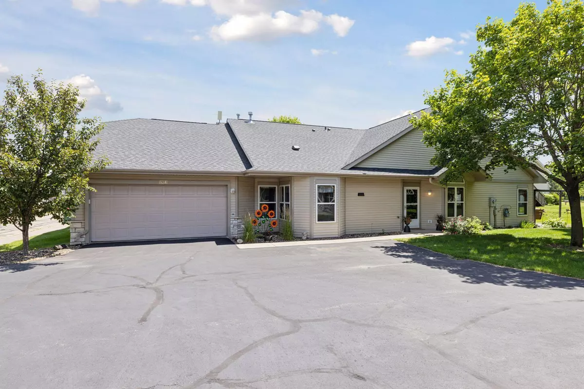 River Falls, WI 54022,700 Leroy LN #3