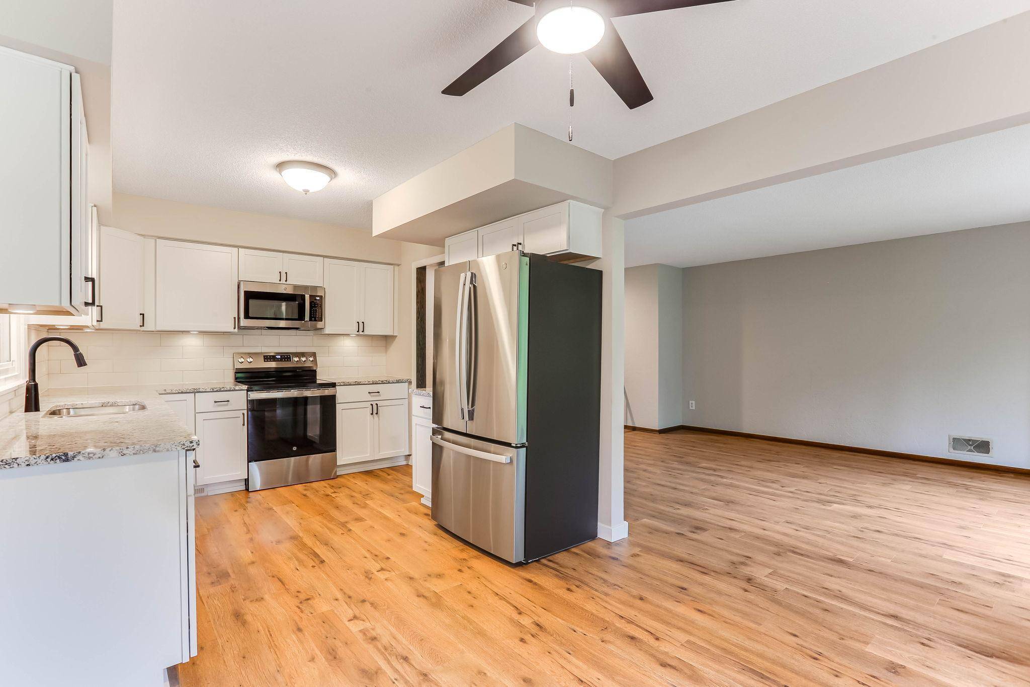 Mendota Heights, MN 55118,1750 Lansford LN