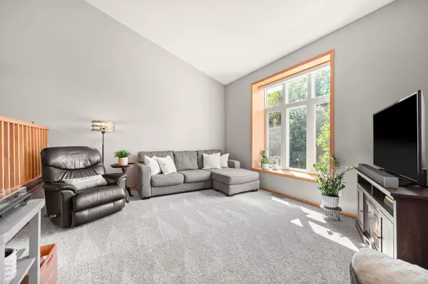 Buffalo, MN 55313,911 Hazelwood CT