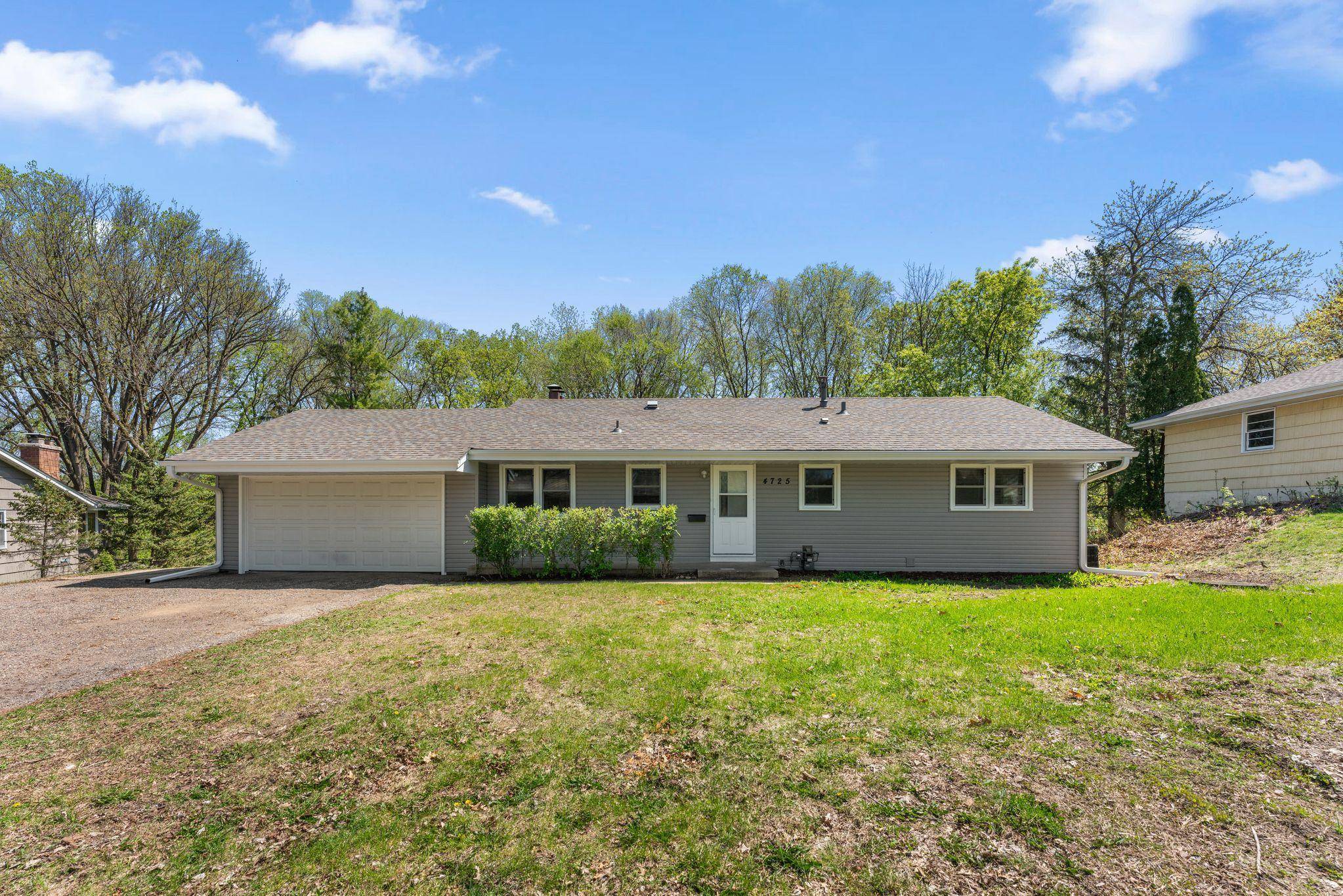 Minnetonka, MN 55343,4725 Diane DR