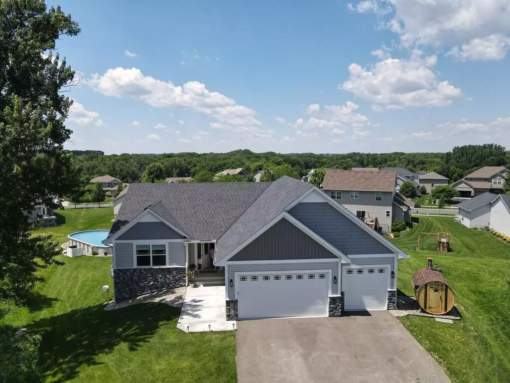 Watertown, MN 55388,1221 Bishop CIR