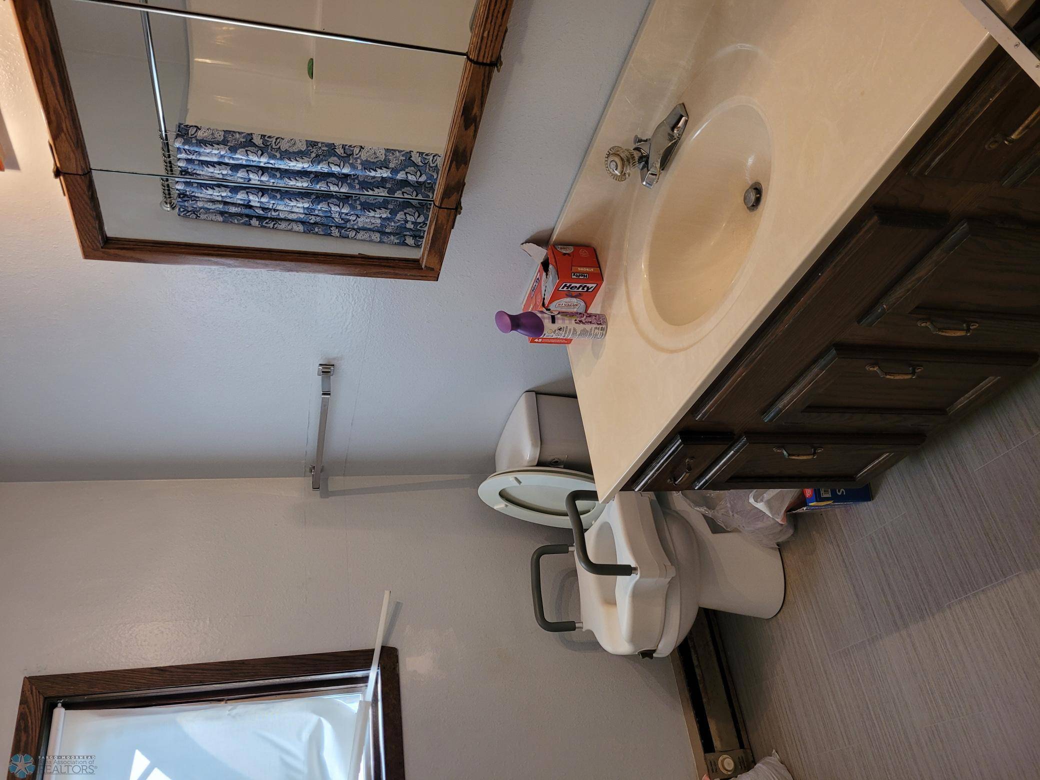 Fargo, ND 58103,2402 18th ST S #3