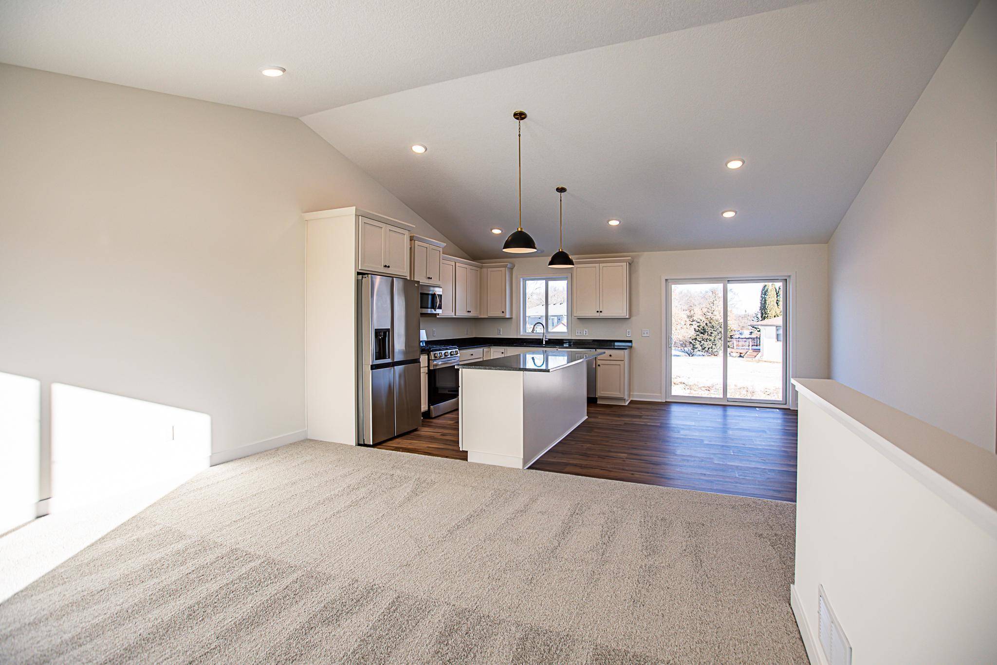 Blaine, MN 55449,12051 Owatonna CT