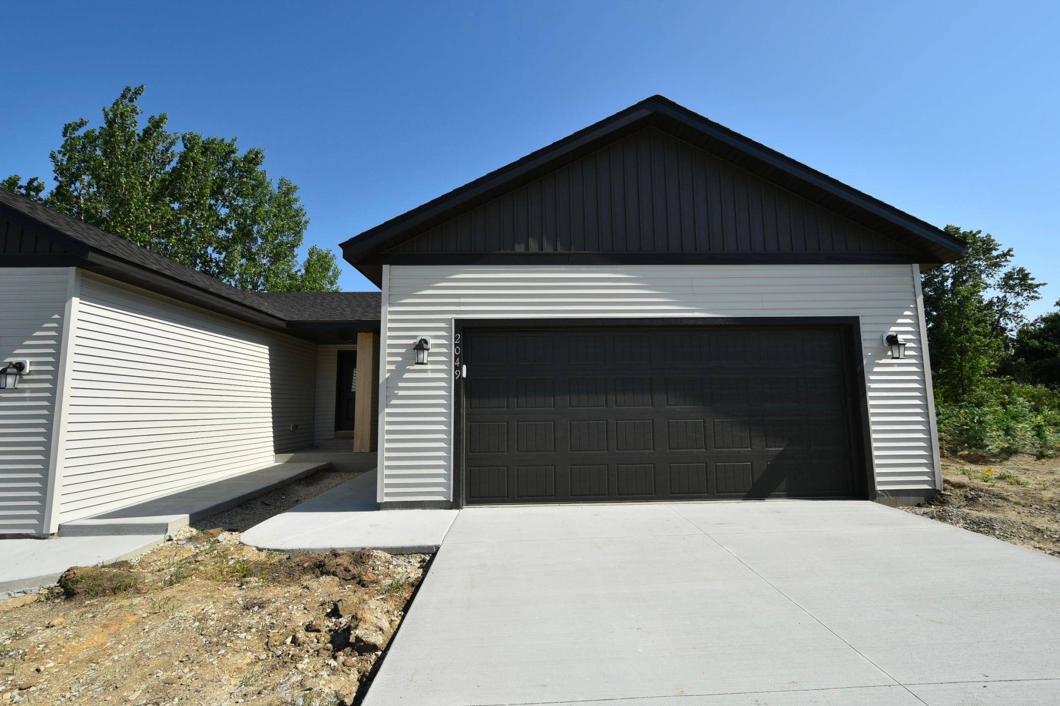 Zumbrota, MN 55992,2049 20th Street E