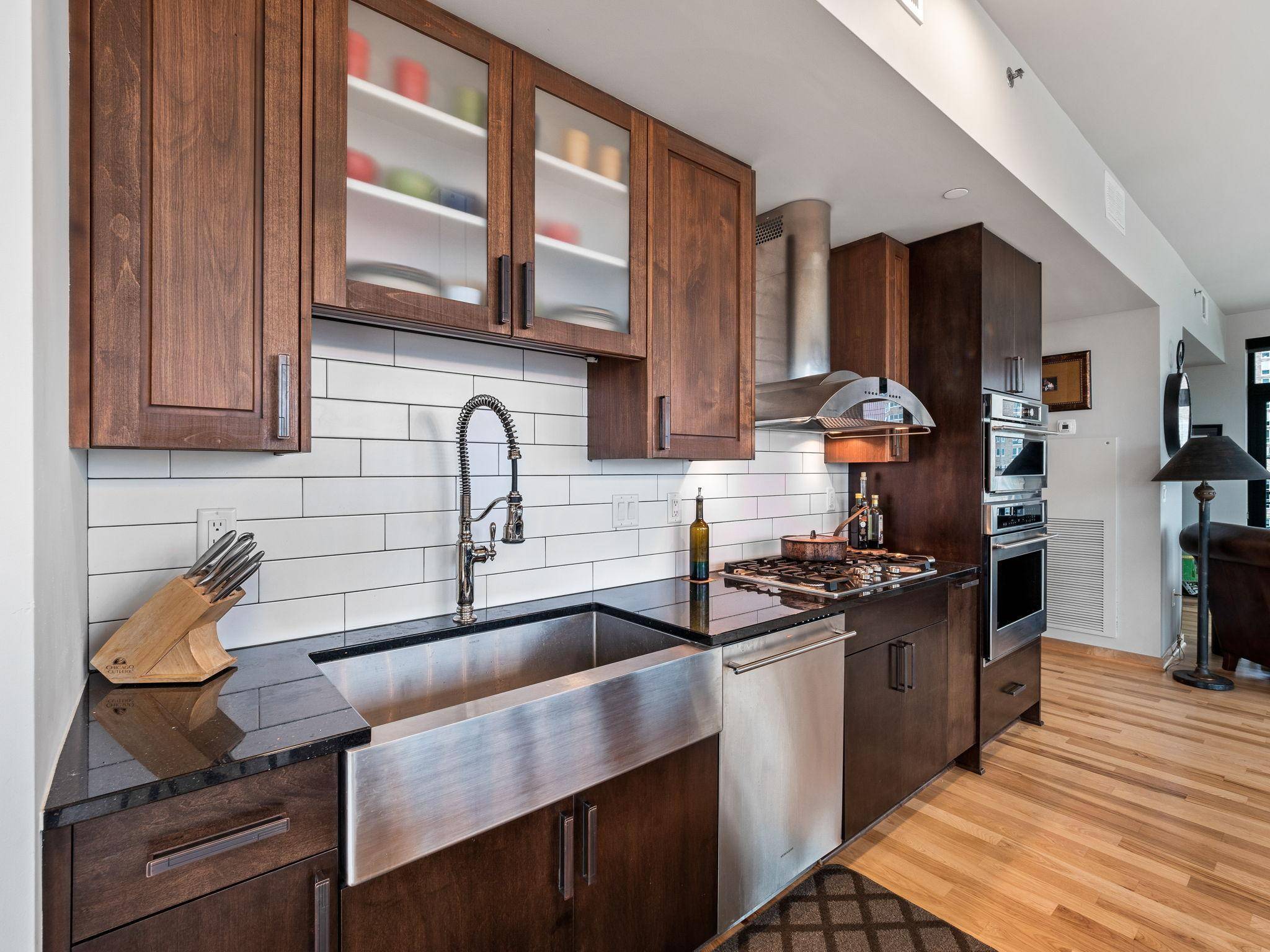 Minneapolis, MN 55415,740 Portland AVE #1411