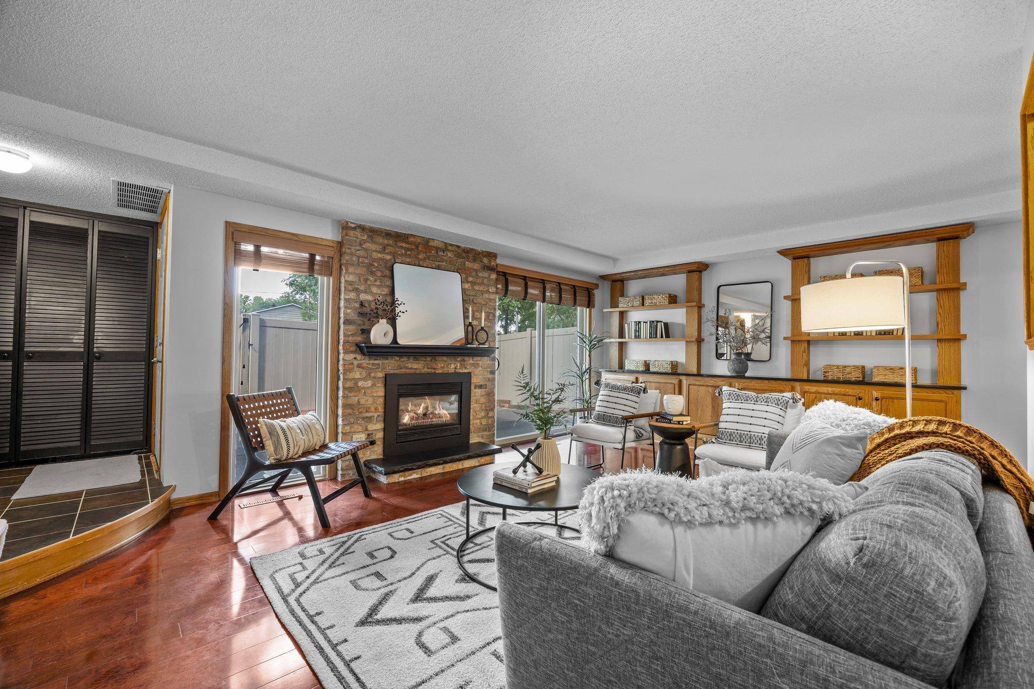 Saint Louis Park, MN 55416,4433 Cedar Lake RD S