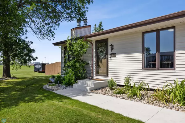Moorhead, MN 56560,1814 13th AVE N