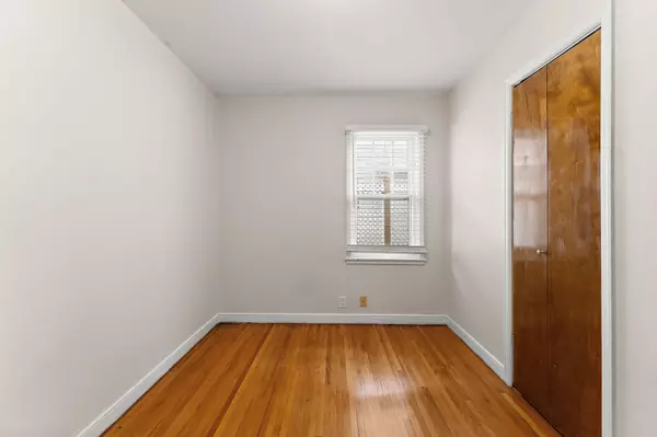 Saint Louis Park, MN 55426,3108 Maryland AVE S