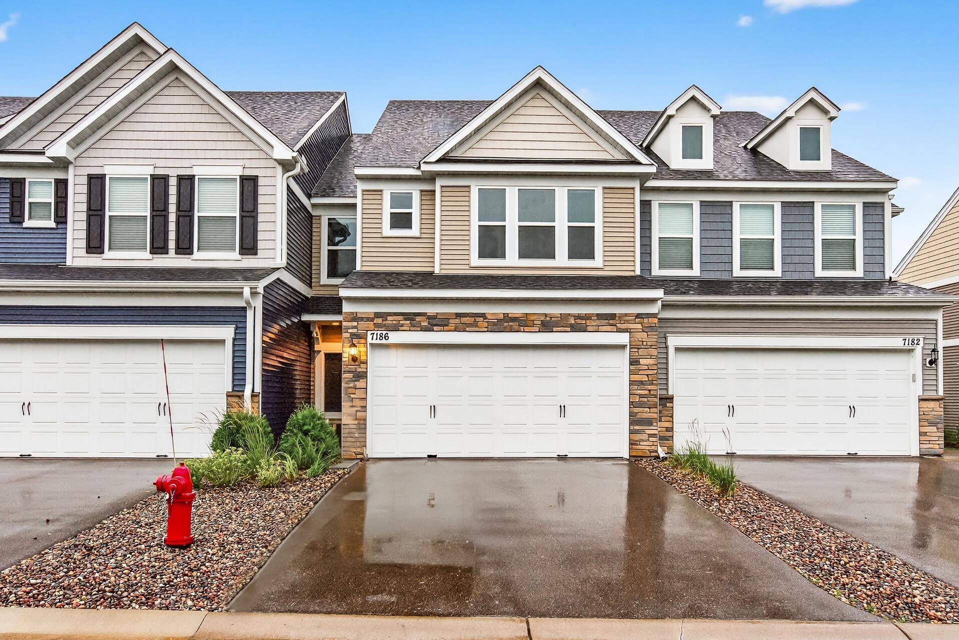 7186 Walnut Grove WAY N, Maple Grove, MN 55311