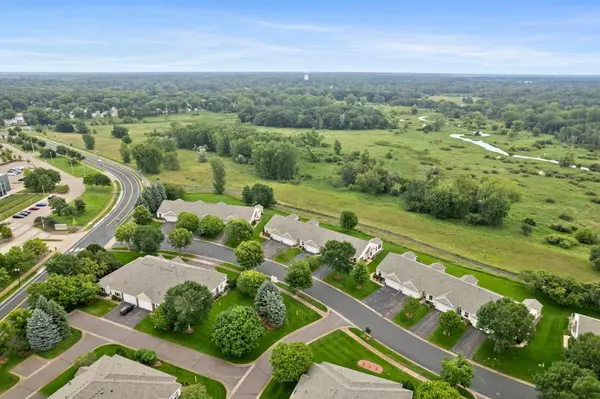Shoreview, MN 55126,5922 Prairie Ridge DR