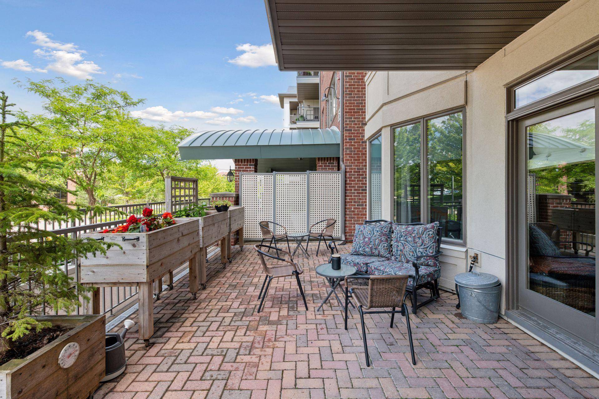 Edina, MN 55436,5275 Grandview SQ #3109