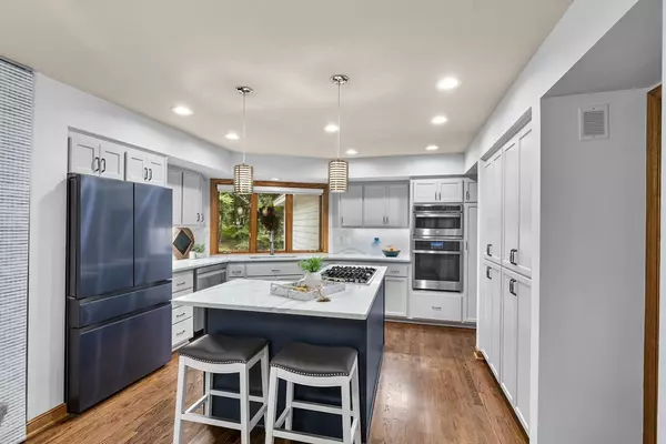 Eden Prairie, MN 55347,11280 Bluestem LN