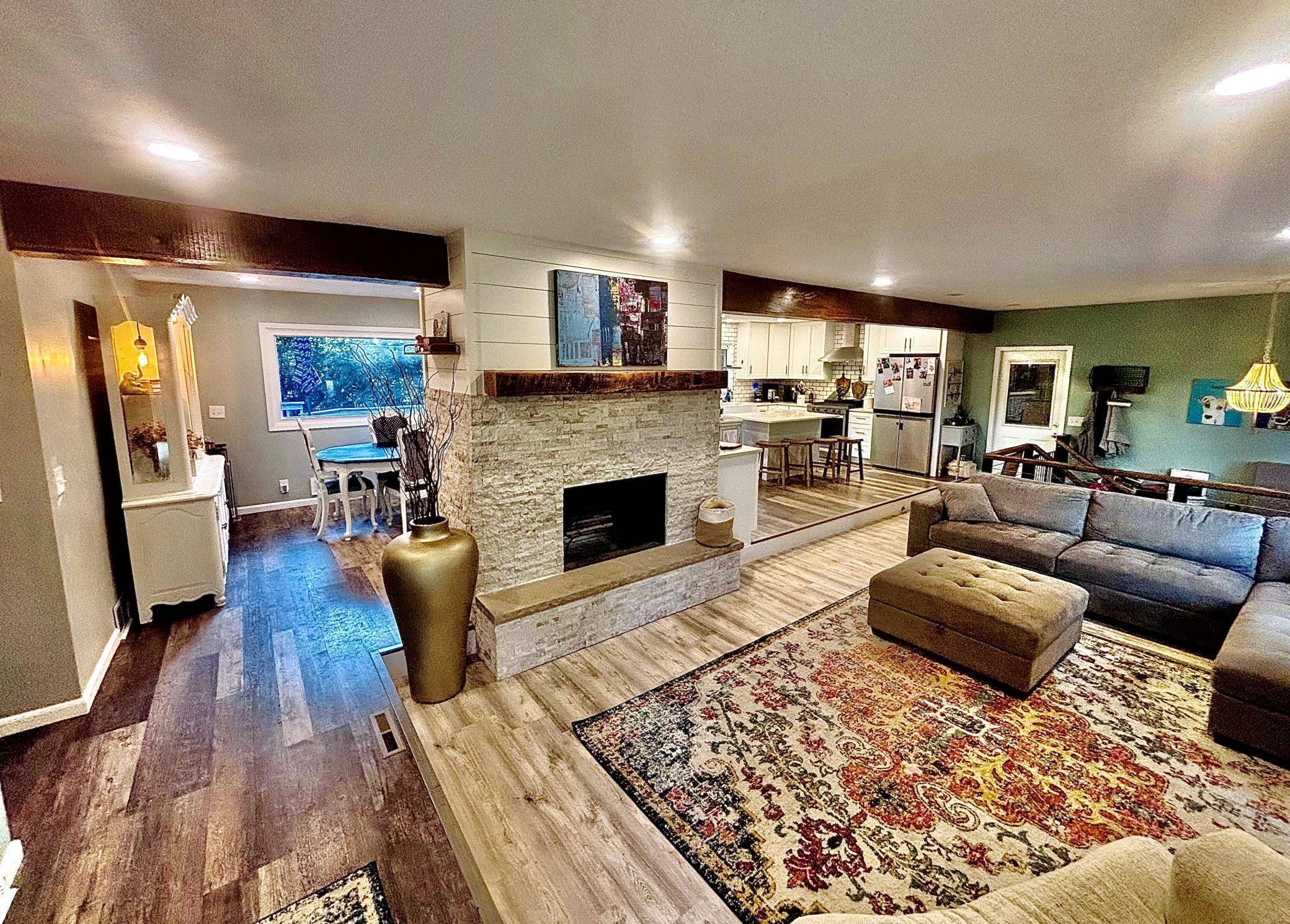 Bloomington, MN 55431,10400 Ewing RD S