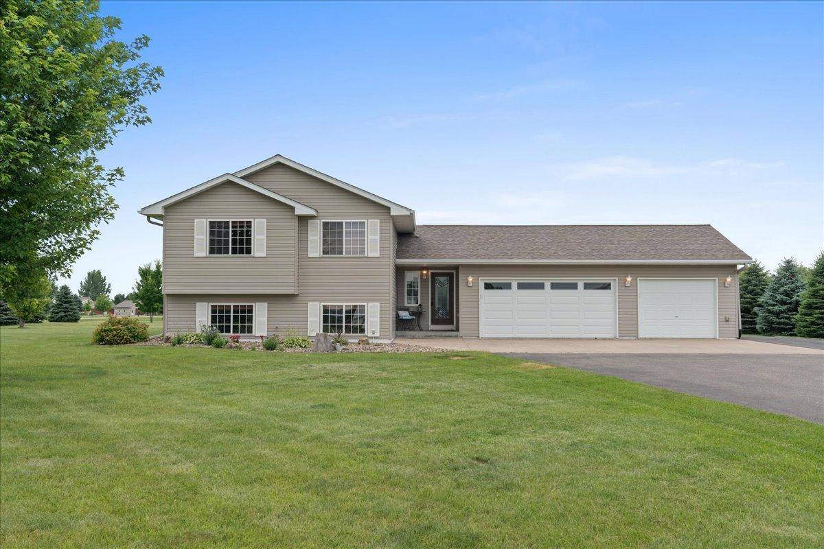 1107 148th AVE, New Richmond, WI 54017