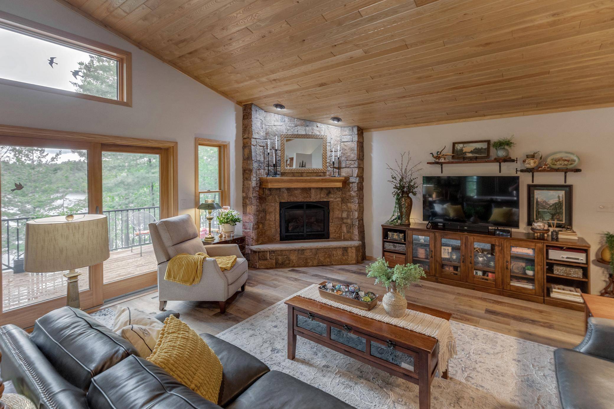 Nevis, MN 56467,23112 Glenhaven DR