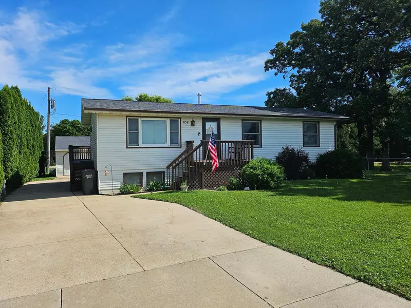 108 South ST SW, Dodge Center, MN 55927