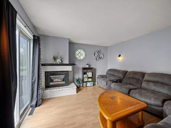 406 5th ST NW, Montgomery, MN 56069