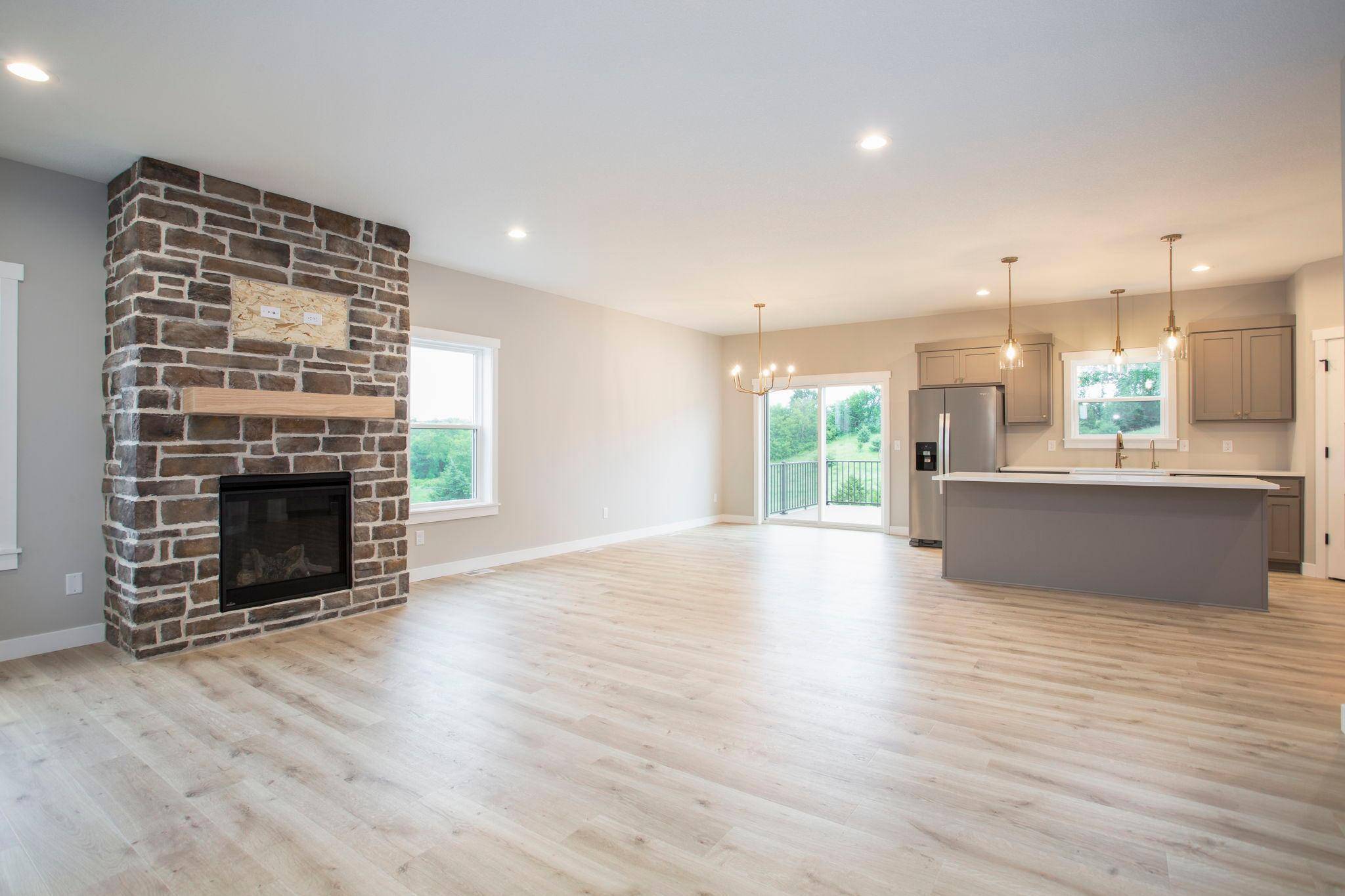 Hudson Twp, WI 54016,738 Magoo RD