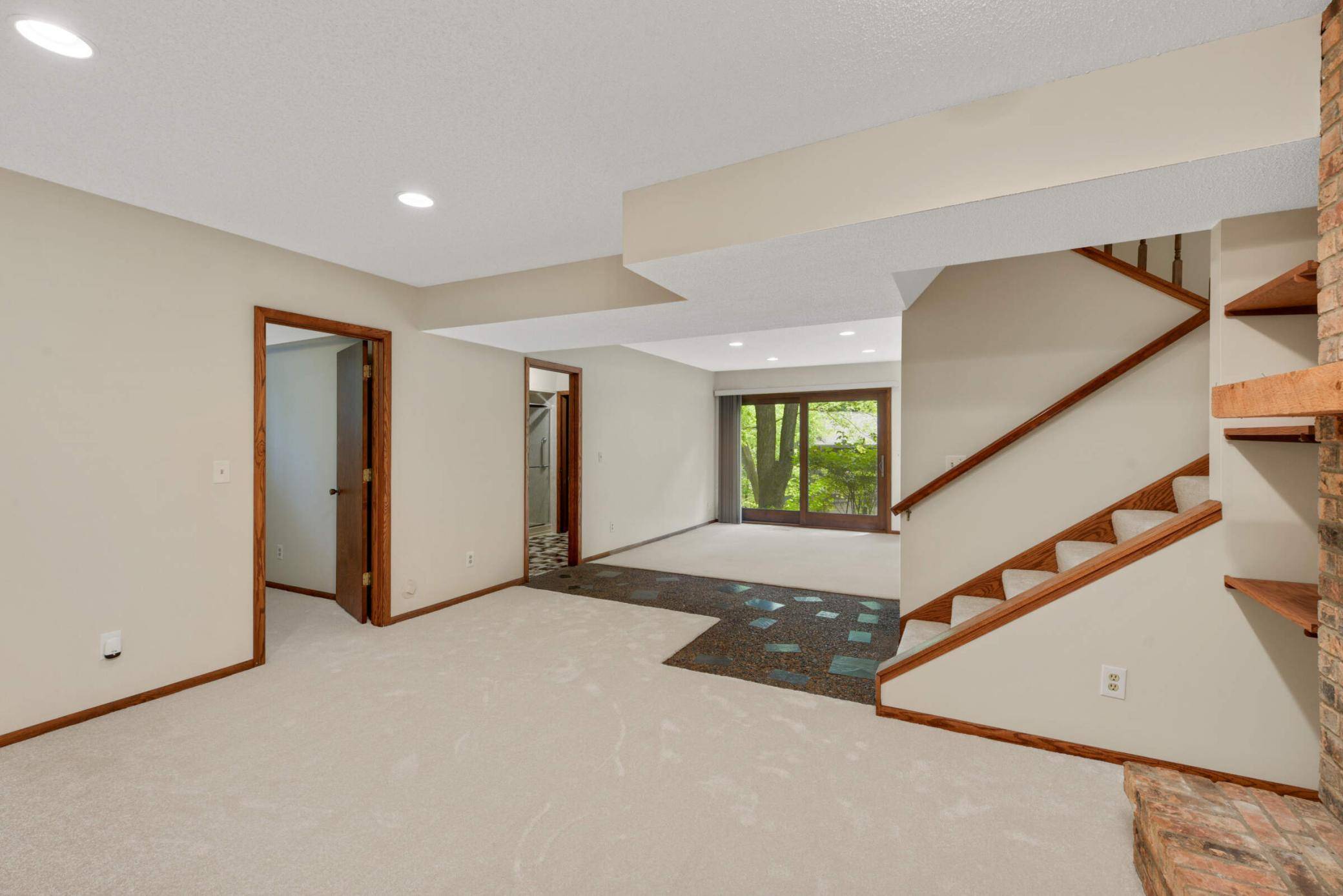 Bloomington, MN 55438,8040 Lea Rd