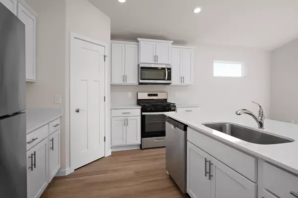 Cambridge, MN 55008,621 Redwood LOOP N