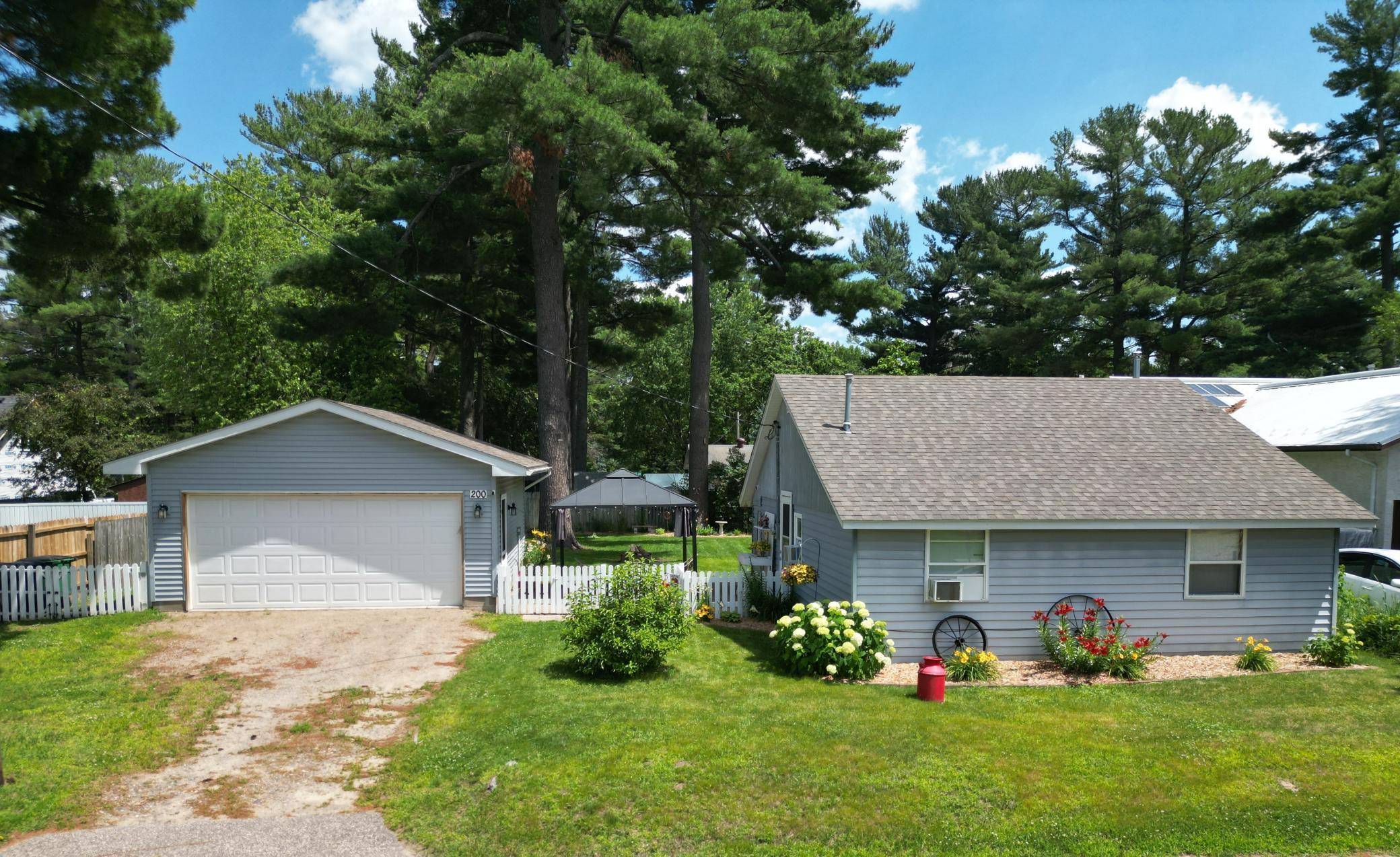 200 Grove RD, East Bethel, MN 55092