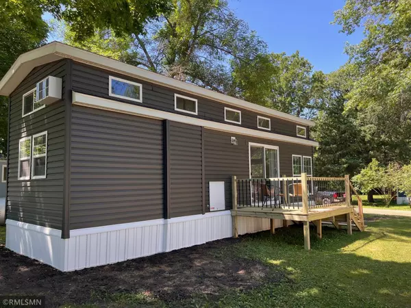 Garfield, MN 56332,3720 County Road 40 NW #17