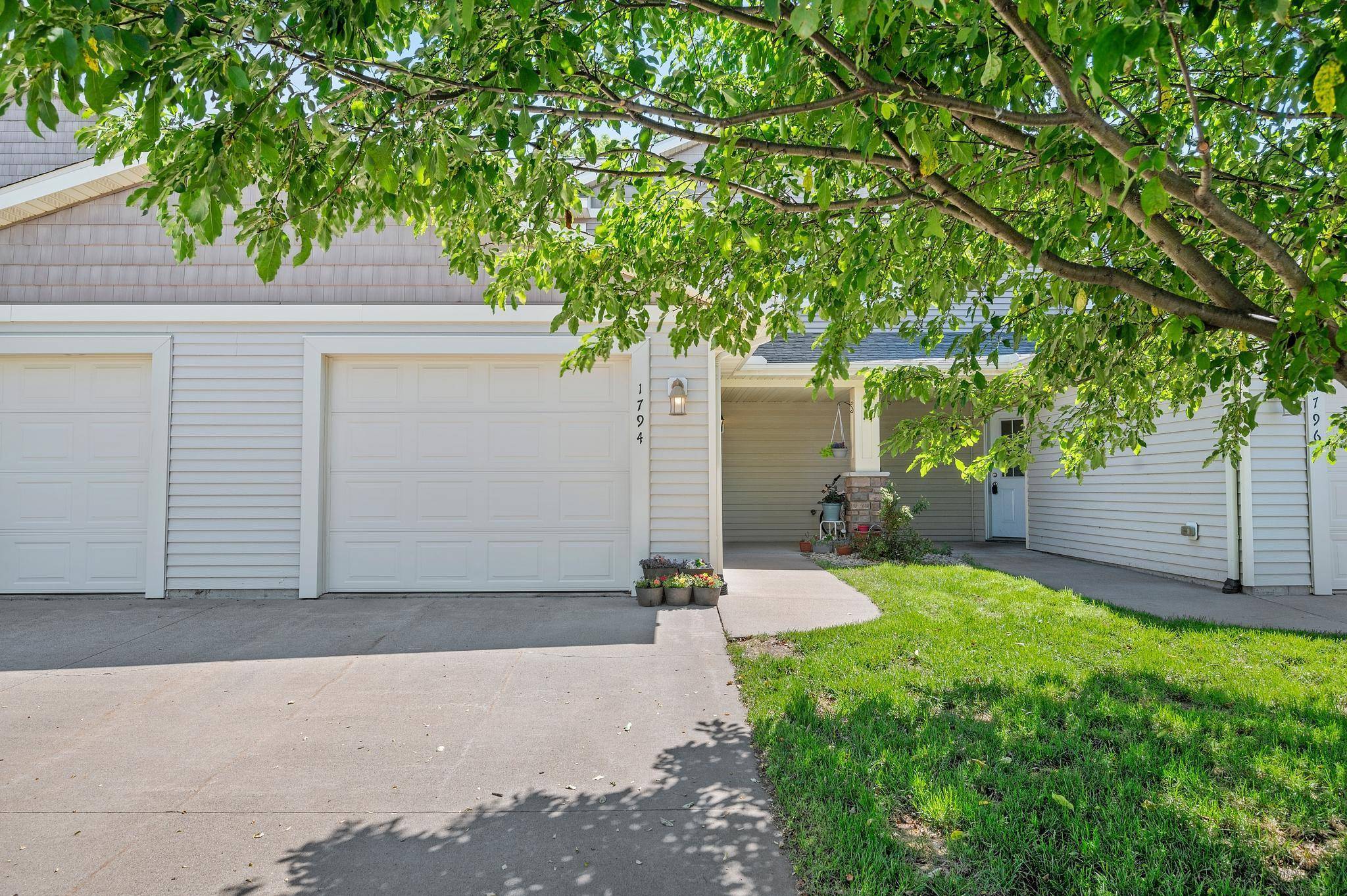 River Falls, WI 54022,1794 Bennett ST