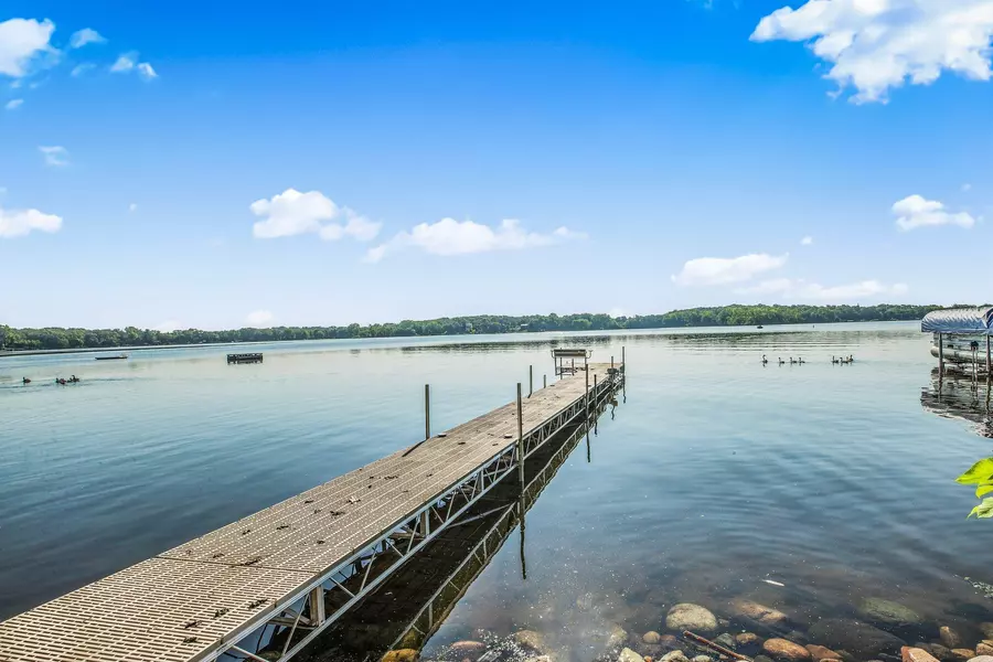 4565 109th AVE SE, Clear Lake, MN 55319