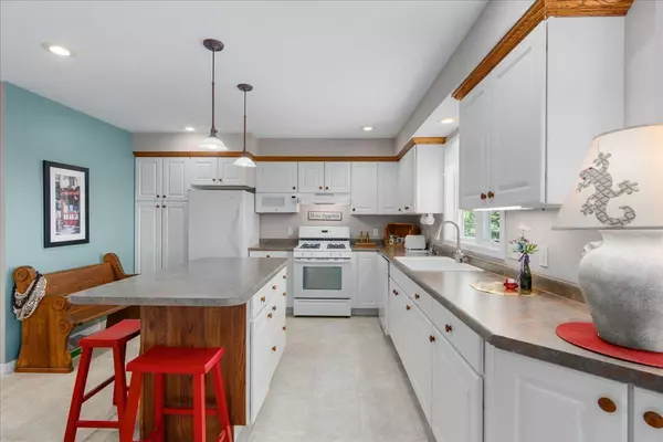 Somerset, WI 54017,851 174th AVE